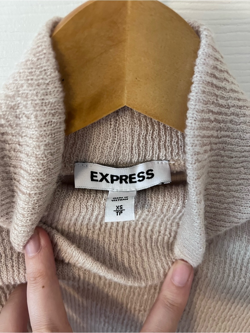 Express Mock Neck Puff Sleeve Sweater Beige Cream Small S Balloon Sleeve Pleated - Picture 3 of 7